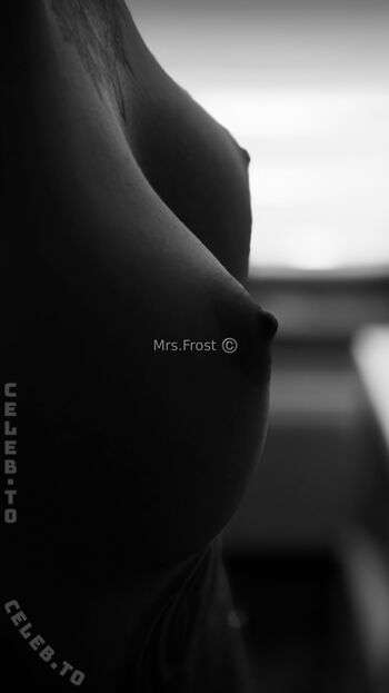 Full leaked Likkifrost private photo