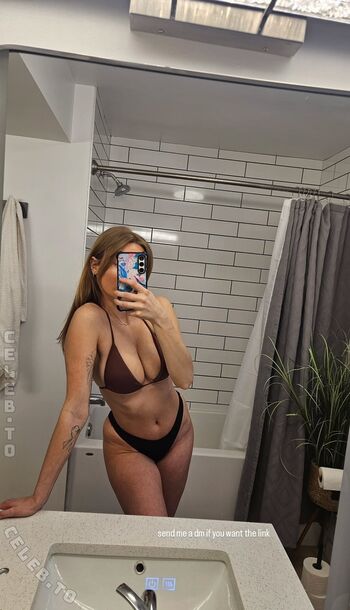 Full leaked Lil hanne private onlyfans photo