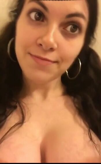 Full leaked Lil kitty private onlyfans photo