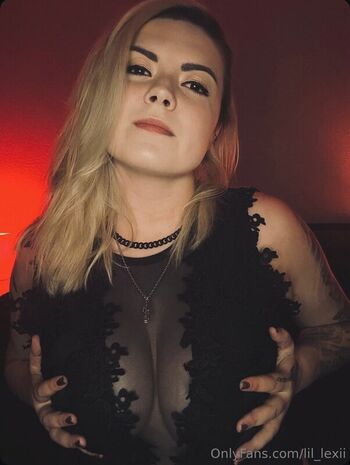 Full leaked Lil lexii page private photo