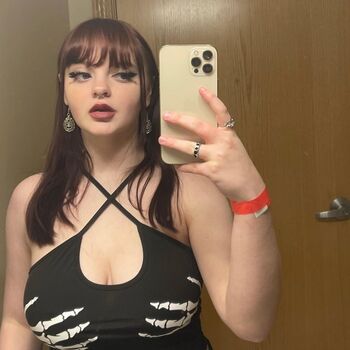 Full leaked Lil strawbs private photo