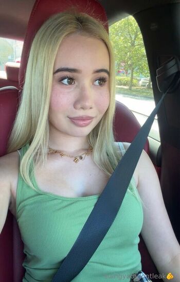 Full leaked Lil tay private photo