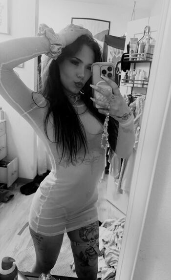 Full leaked Lilahlusttt private photo