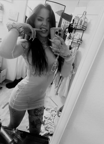Full leaked Lilahlusttt private photo