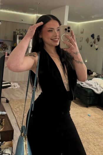 Full leaked Lilahlusttt private photo