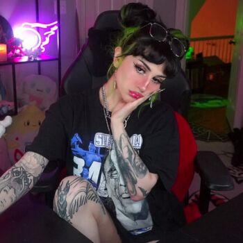 Full leaked Lilbatty page private onlyfans photo