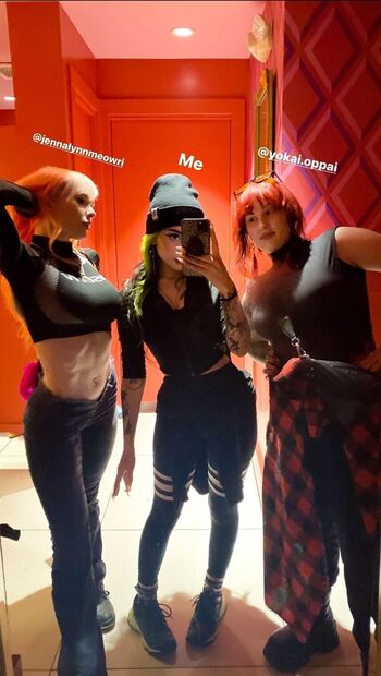 Full leaked Lilbatty page private onlyfans photo