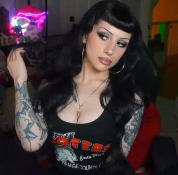 Full leaked Lilbatty page private onlyfans photo