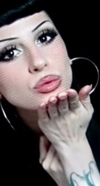 Full leaked Lilbatty private onlyfans photo