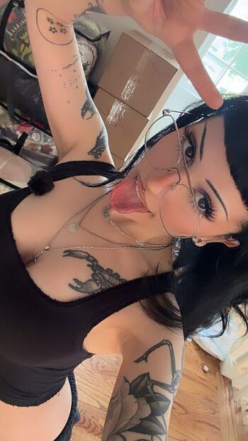 Full leaked Lilbatty private photo