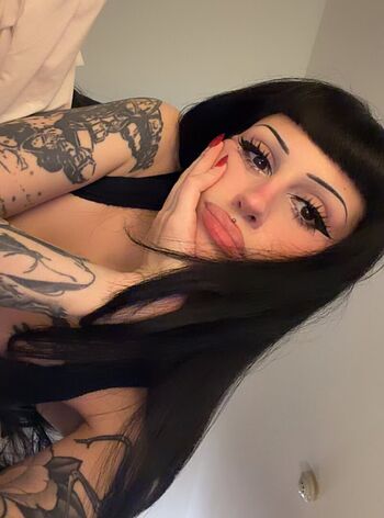 Full leaked Lilbatty private photo
