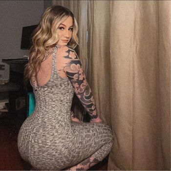 Full leaked Lilcannolii page private photo