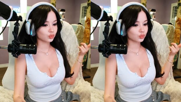 Full leaked Lilchiipmunk page private onlyfans photo