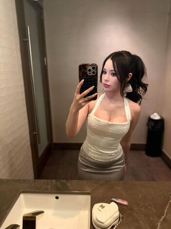 Full leaked Lilchiipmunk private photo