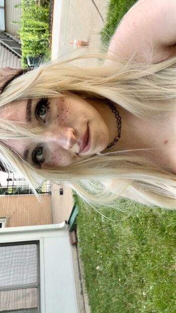 Full leaked Lildumbidiot private photo