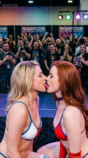 Full leaked Lili reinhart page private onlyfans photo