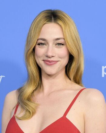Lili Reinhart