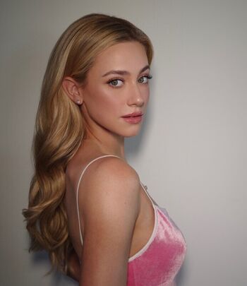 Full leaked Lili reinhart page private photo