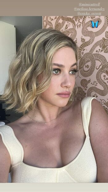 Lili Reinhart