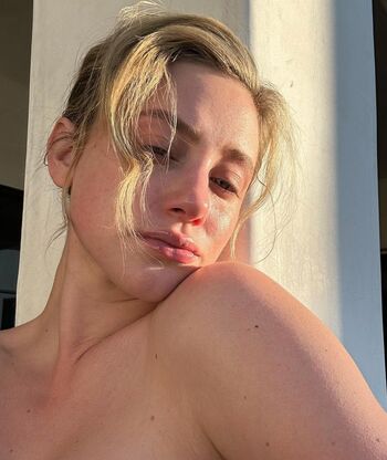 lilireinhart