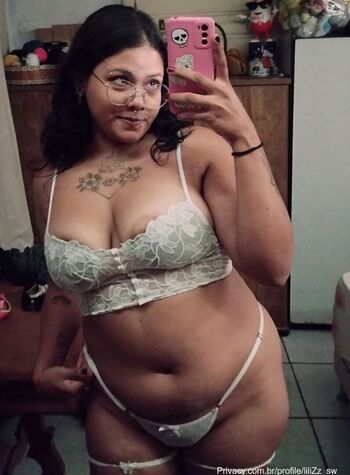 Full leaked Lilizz page private onlyfans photo