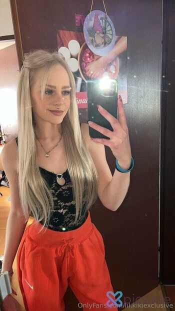 Full leaked Lilkikiexclusive private photo