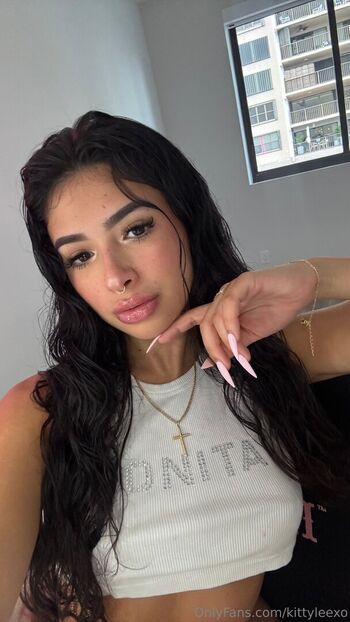 Full leaked Lilkittylee private onlyfans photo