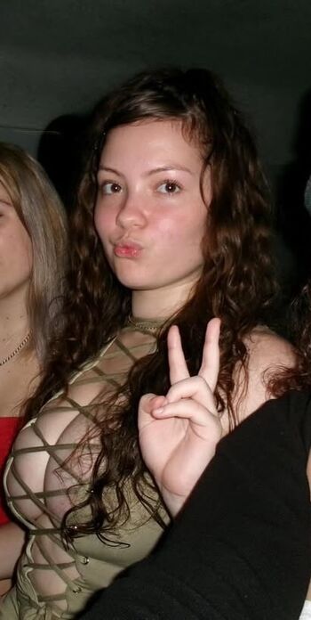 Full leaked Lilli love page private onlyfans photo