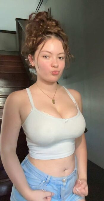 Full leaked Lilli love page private onlyfans photo