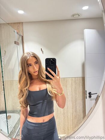 Full leaked Lillian phillips  page private onlyfans photo