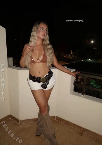 Full leaked Lilligloria private onlyfans photo