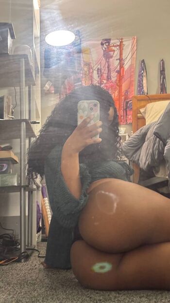 Full leaked Lillipie private onlyfans photo