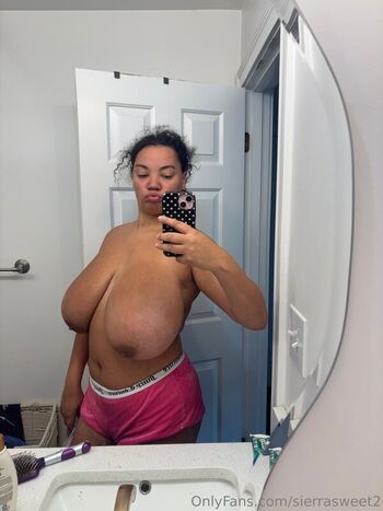 Full leaked Lilllyyy private photo