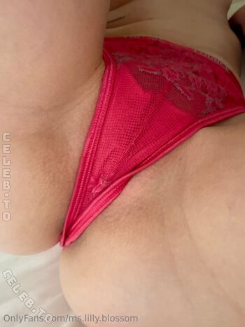 Full leaked Lilly blossom private photo