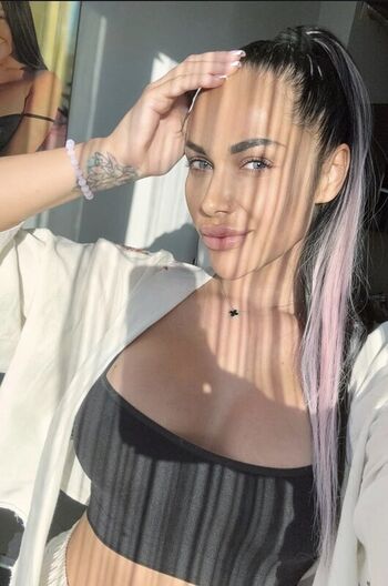 Full leaked Lilly doll private photo