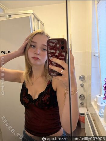 Full leaked Lilly schaper page private photo