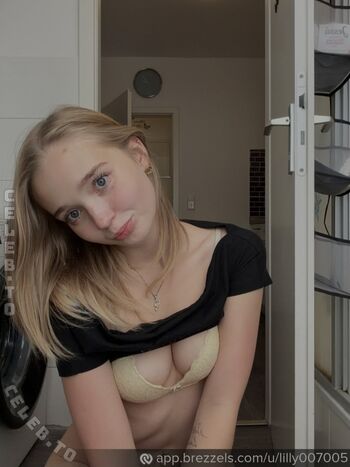 Full leaked Lilly schaper private photo