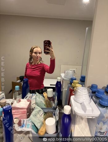 Full leaked Lilly schaper private photo