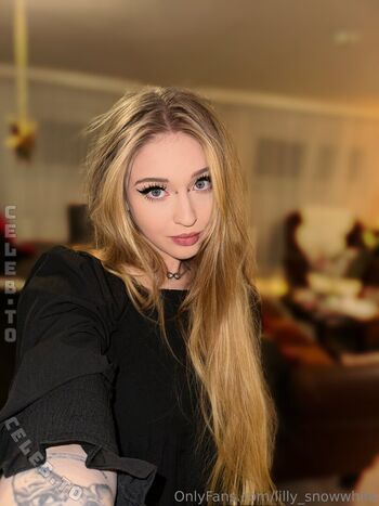 Full leaked Lilly snowwhite private photo