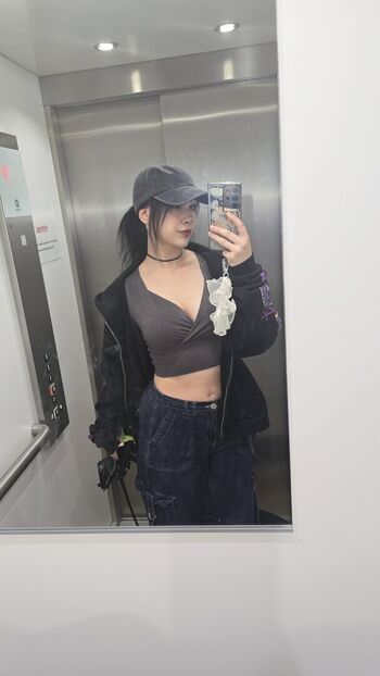 Full leaked Lilly time private photo