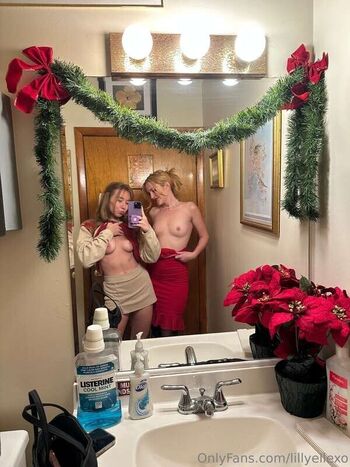 Full leaked Lillyellexo private photo