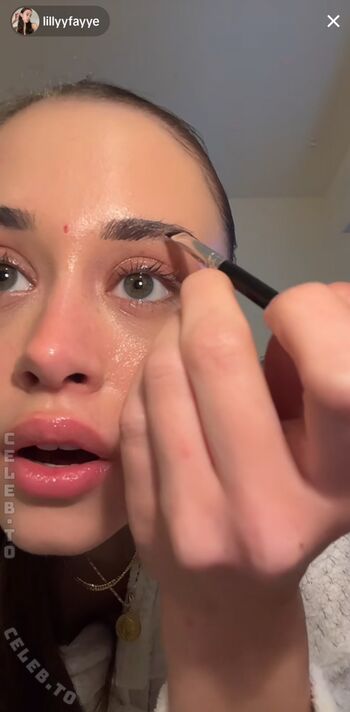 Full leaked Lillyfayye page private onlyfans photo