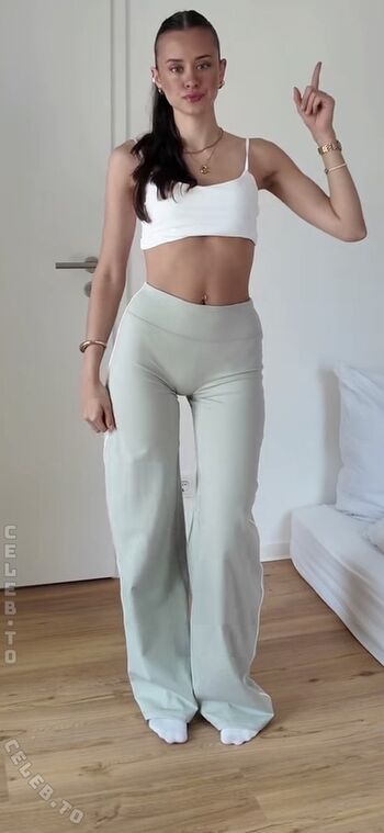 Full leaked Lillyfayye private photo