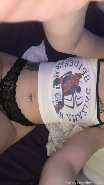 Full leaked Lilmisssky private onlyfans photo