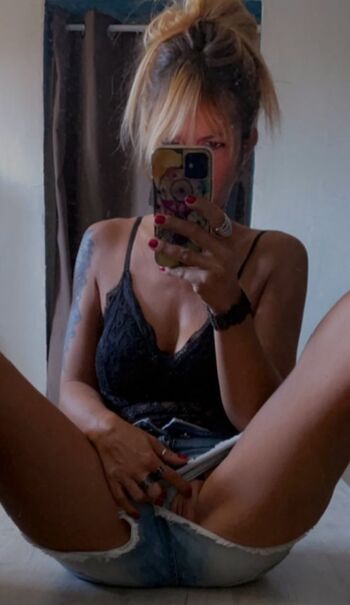 Full leaked Liloo private photo