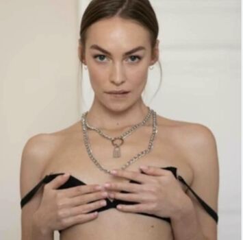 Full leaked Lilou ox private onlyfans photo