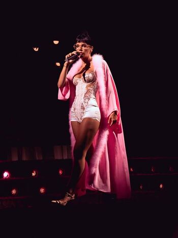 Full leaked Lily allen private photo