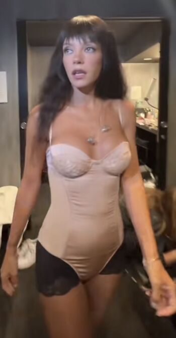 Full leaked Lily allen private photo