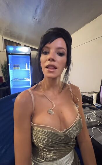 Full leaked Lily allen private photo