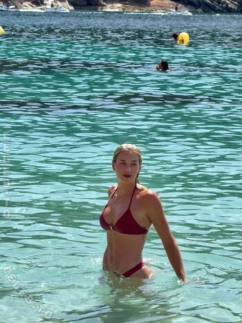 Full leaked Lily bowman page private photo